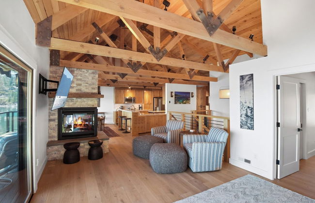 Soak in Luxury Lake Views of Tahoe From Deck - Foto 35