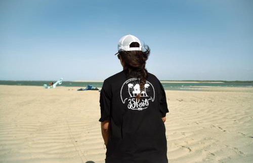 Chalé Kerstin Ar condicionado Pousada 35knots Brasil - Foto 18