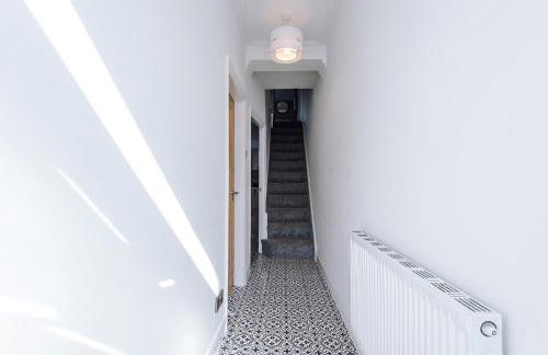 Serene & Contemporary Hoole House - Photo 31