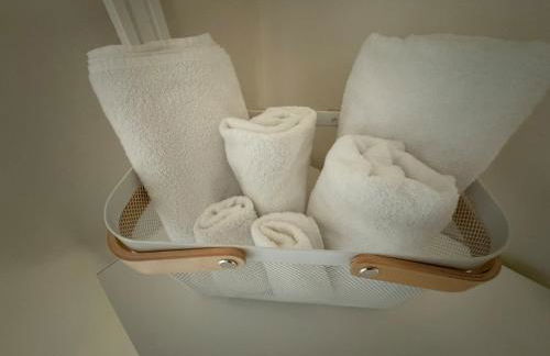 Lakeside Penthouse View - Photo 12