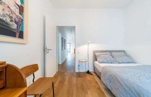 2 Bedroom Mauerpark-Apartment, Berlin Mitte View calendar - Foto 78