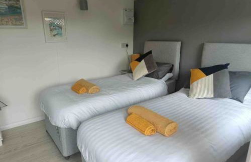 Private Lodge close to beaches and Goodwood - Photo 4