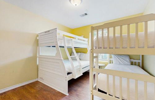 Paradise At Last - Photo 17