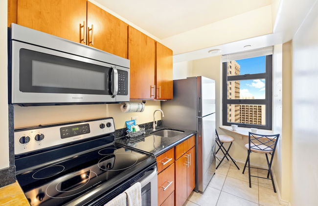 Diamond Head and Ocean views with King Bed and Parking - Foto 54