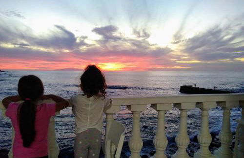 Sunset in the Atlantic Apartamentos Playa de Alojera - Foto 3