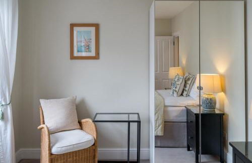 JOIVY Bright Flat for 6, Near Victoria and Warwick sq - Photo 27