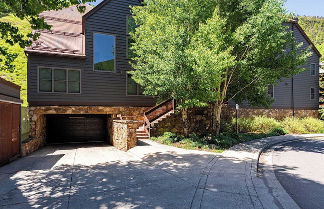 Etta Place 1 by Avantstay Ski In/ Ski Out Unit w/ Views of the Slopes! - Foto 1