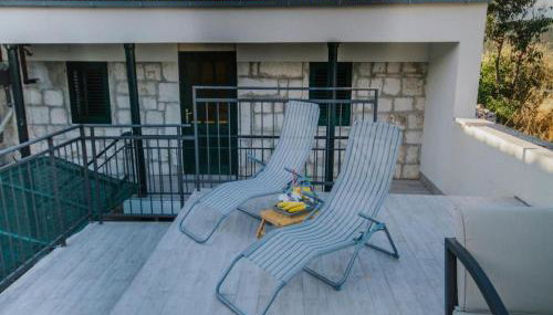 Holiday house with a swimming pool Primorski Dolac, Zagora - 22831 - Foto 1