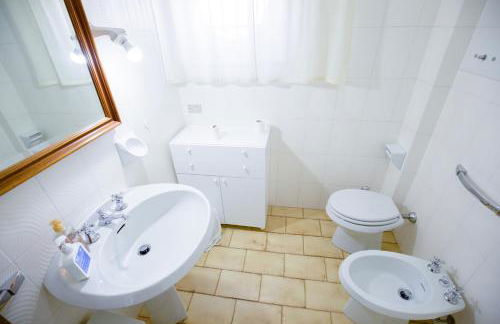 Grande casa con giardino e box auto, 3 camere e 3 bagni - Foto 33