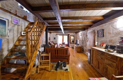 Home Sweet Home traditional Dalmatian house with pool - Photo 51