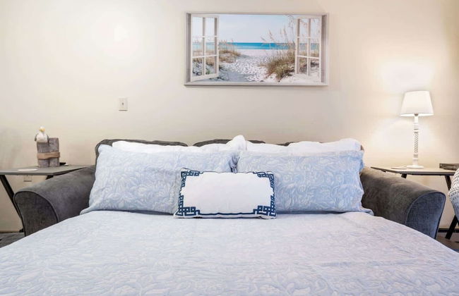 All is Wells Incredible Location! Walk to Beach - Photo 5