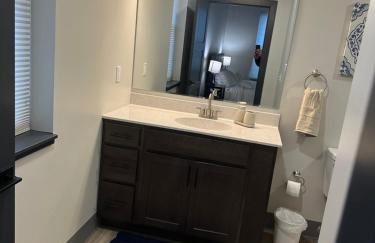 302 Luxury King Suite Downtown - Foto 4