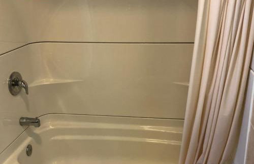 Newly Renovated 2 Bedroom House - Foto 18