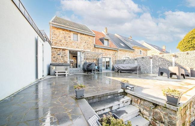 Cozy Holiday Home in La Reid With a Whirlpool - Foto 12