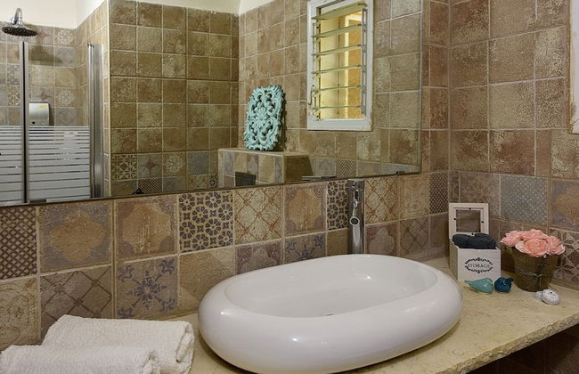 Mul Kineret Suites - Photo 19