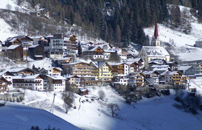 Spacious Holiday Home in Kappl With Terrace - Foto 28