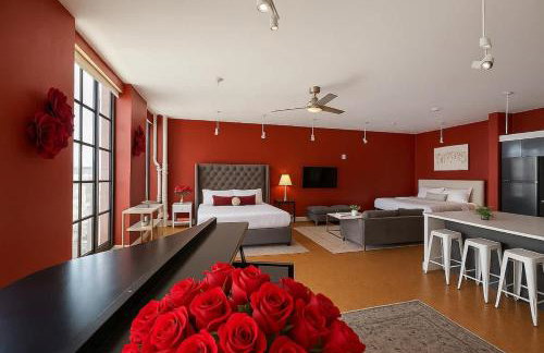 The Red Room - Double King Bed - Grand Piano - Foto 4