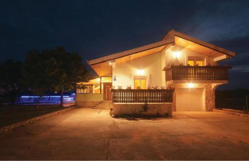 Nice Home In Nadin With Wifi - Photo 17