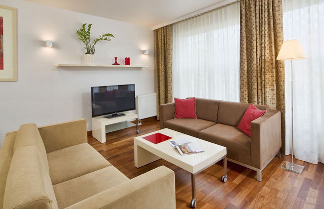 Mamaison Residence Diana - Photo 3