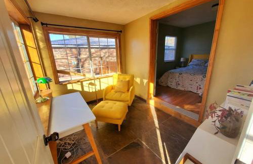 Lovely 2BR Pet Friendly Home in Heart of Nob Hill - Foto 10