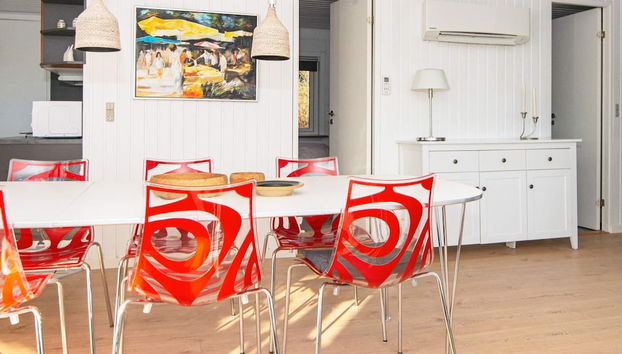 8 Person Holiday Home in Allingabro - Photo 4, Interior