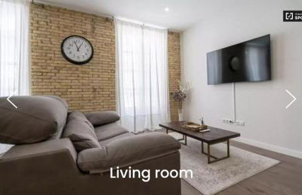 New! Designer apartment in center with fast Wi-fi - Photo 24