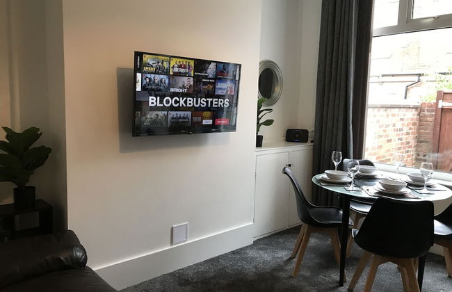 Bright Spacious 3-bed With Office & Patio, Preston - Foto 38