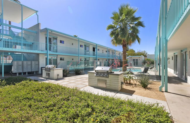 Modern Designer Studio with Pool - Foto 51