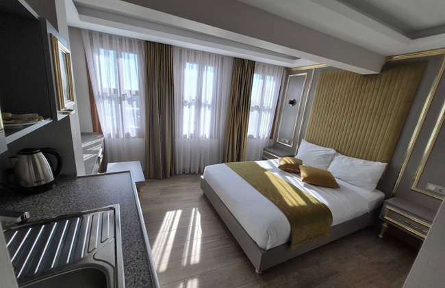 Taksim La Marino Hotel - Photo 30