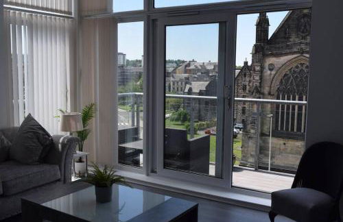 The Paisley Penthouse - Stunning View of the Abbey - Foto 33
