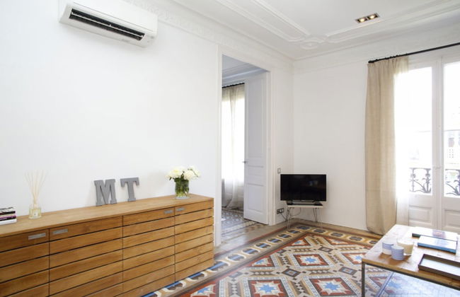 BarcelonaForRent The Claris Suites - Photo 4