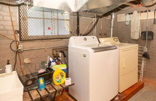 Sunny efficiency in historic home - Foto 52