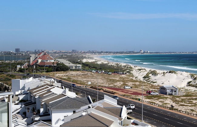 Stay Spectacular - Photo 49