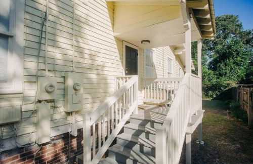 Elegant Masters-Inspired Getaway | Prime Location - Foto 3