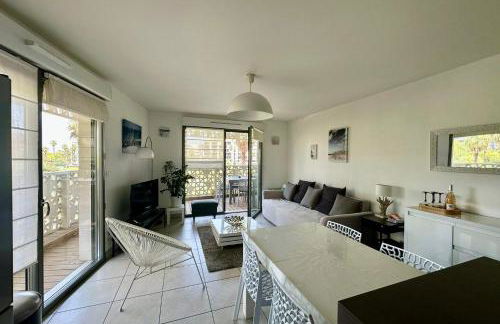 The Jacques Coeur- Vue climatisation et parking ! - Photo 24