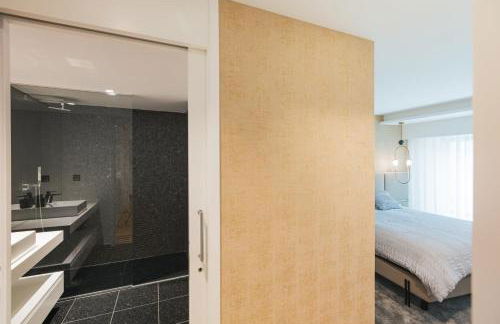 SeaLux Apartment (Seaside) - Photo 10