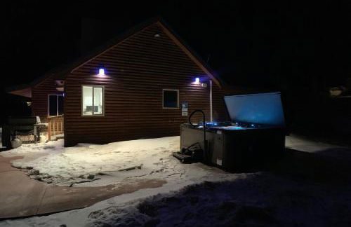 Centennial Cabin with Hot Tub, Sauna and Pool Table! - Foto 28