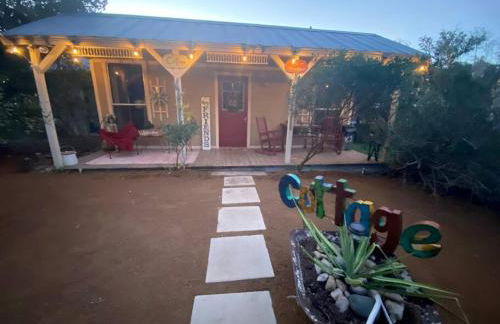 Cottage with Hot Tub and Pool Bandera, TX. - Foto 31