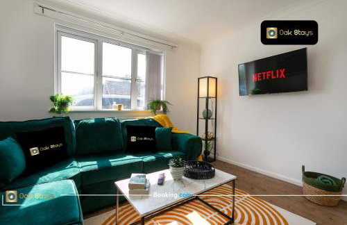 Quick Deals l 5 Bedroom l Sleeps 10 l Parking l Ideal for Groups l Oak Stays Short Lets & Serviced Accommodations - Foto 68