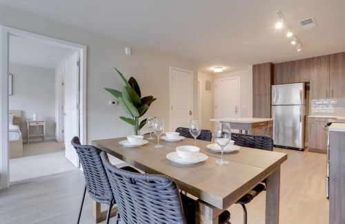 Fun & Comfort Await: Apartment at Alexandria - Foto 22