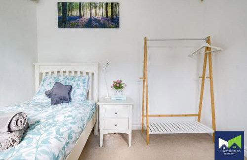 SPACIOUS, Quiet, 5 Bed 2 Bath House with Free Parking, near NEC, Airport & Solihull - Foto 32