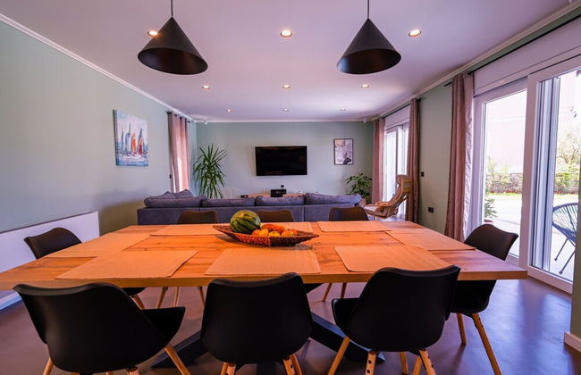 Matohanci Dazzling Villa With Pool - Foto 33