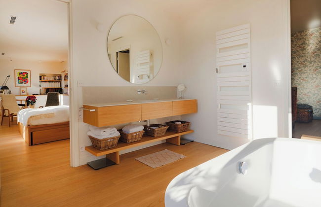 Paris St Germain Loft Residence - Photo 35