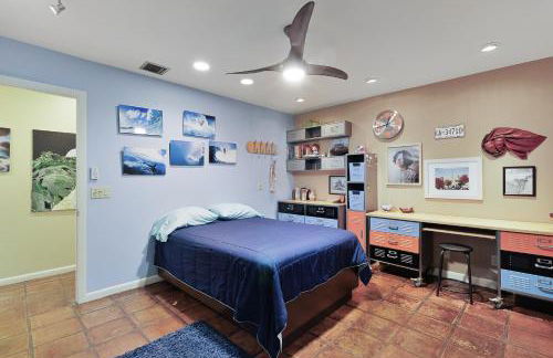 Beach Paradise Getaway - 200ft from Beach! - Foto 28