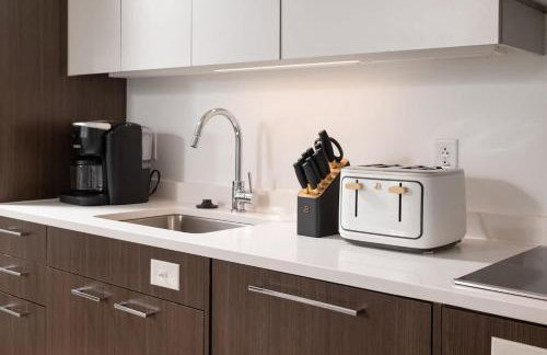 Upscale 1BR near MIT Harvard with Parking - Foto 17