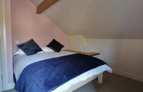 Lovely Hudds home, x4 double bedrooms & parking - Foto 15