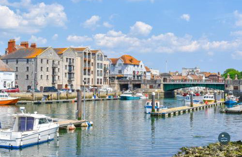 Cobb Cottage - Harbourside permit parking - Photo 18