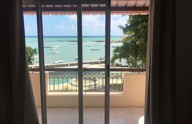 Comfortable Beachfront Bungalow With Pool - by Feelluxuryholidays - Foto 10