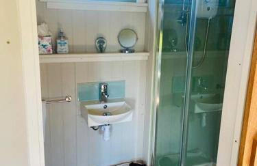 The Witterings Shepherds’ Hut - Foto 4