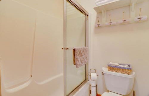 Creekside Family Retreat by Waterfalls and Hiking! - Foto 26